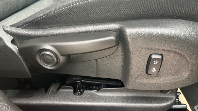 Vauxhall Crossland 1.2 Turbo [130] Elite Nav 5dr Auto Petrol Hatchback